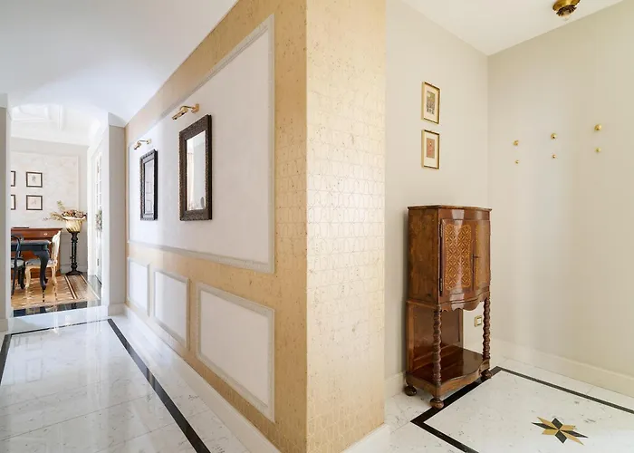 Brera Trilocale Di Lusso Apartamento Milão