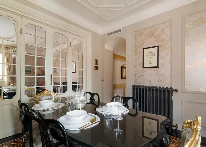 Brera Trilocale Di Lusso Apartamento Milão